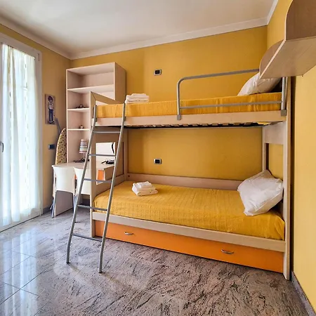 Casa Magu By Al דירה דסנזאנו דל גארדה